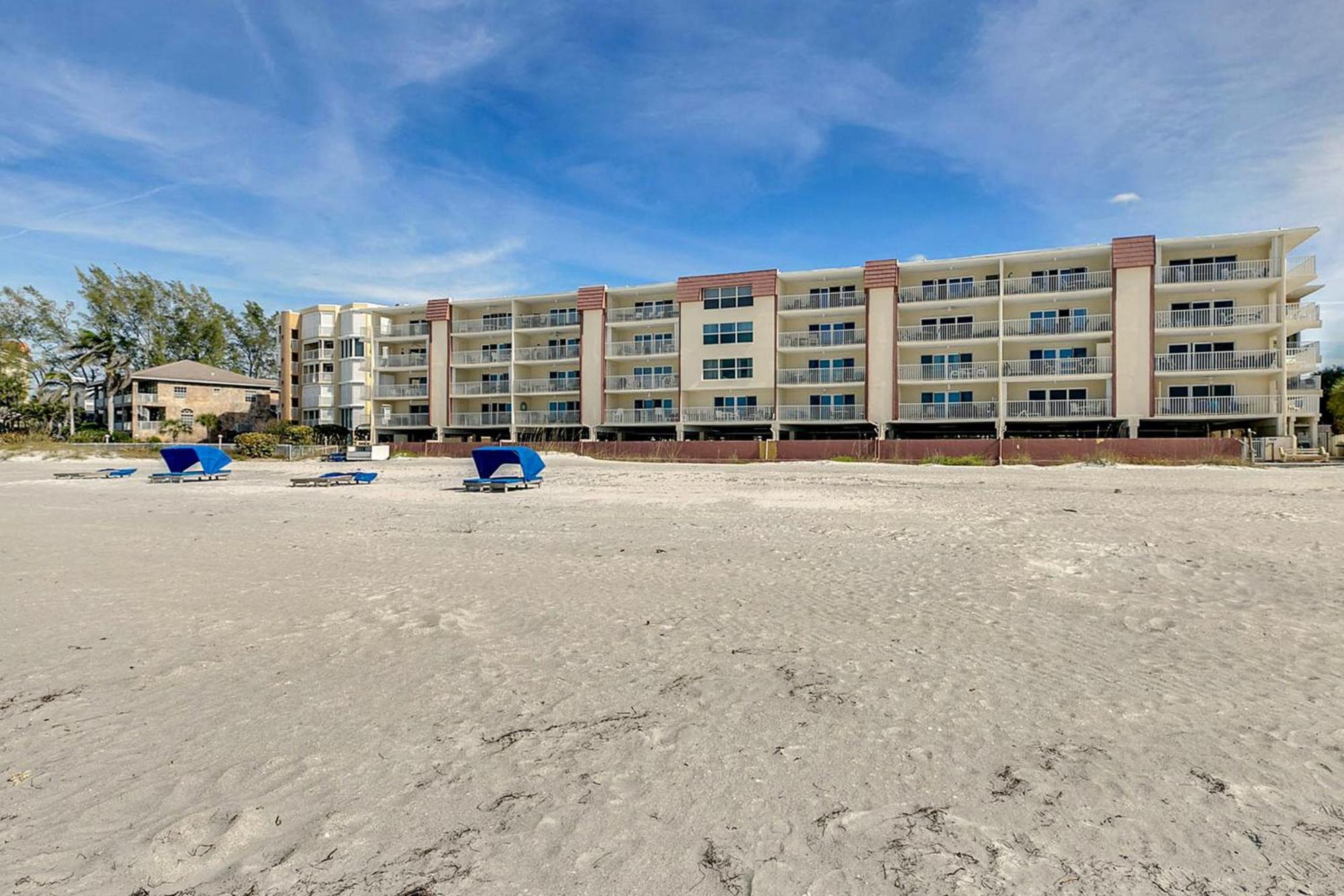 Tropical Paradise Clearwater Beach Room photo