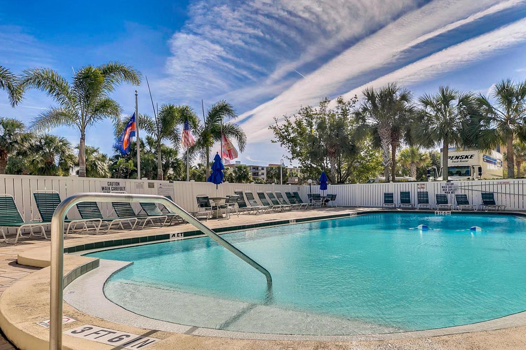 Tropical Paradise Clearwater Beach Room photo